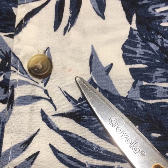 18-24m (5/$20) Patterned Button-Down by Old Navy - Picture 13 of 13